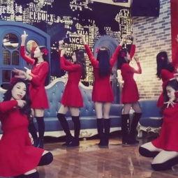 过年视频舞蹈成人室外,舞动成人室外过年盛景