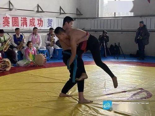 成人滑冰摔跤比赛视频,成人滑冰摔跤比赛精彩瞬间回顾