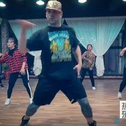 舞蹈压腿视频成人男生版,轻松解锁腿部柔韧性